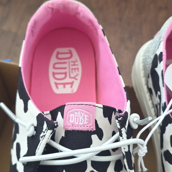 Hey Dude Womens  Cow-girl Sparkle Slip-On Sneakers in Black, White & Pink - Picture 6 of 7